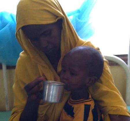 UNICEF is helping Narifa and her baby, Hawa, in the Dadaab refugee camp.