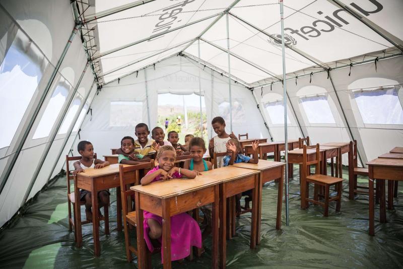 fiji-cyclone-winston-tented-classroom-un011706.jpg