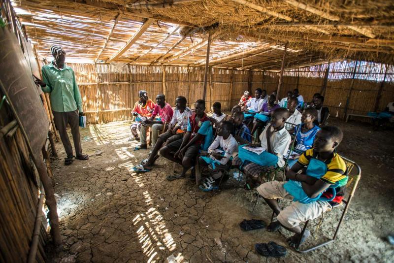 south-sudan-rebuilt-classroom-un019052-med-res.jpg