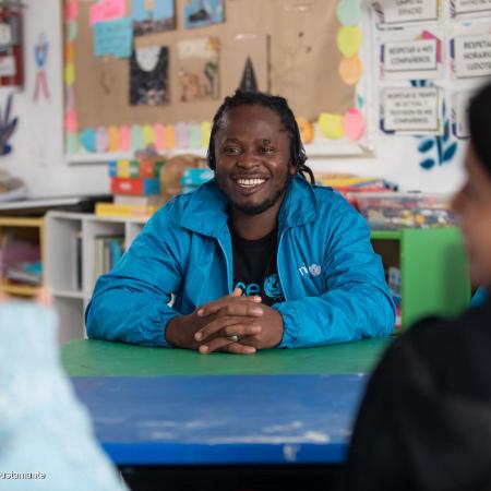 UNICEF Goodwill Ambassador Ishmael Beah at a shelter for unaccompanied adolescents who have fled their homes due to fears for their safety.