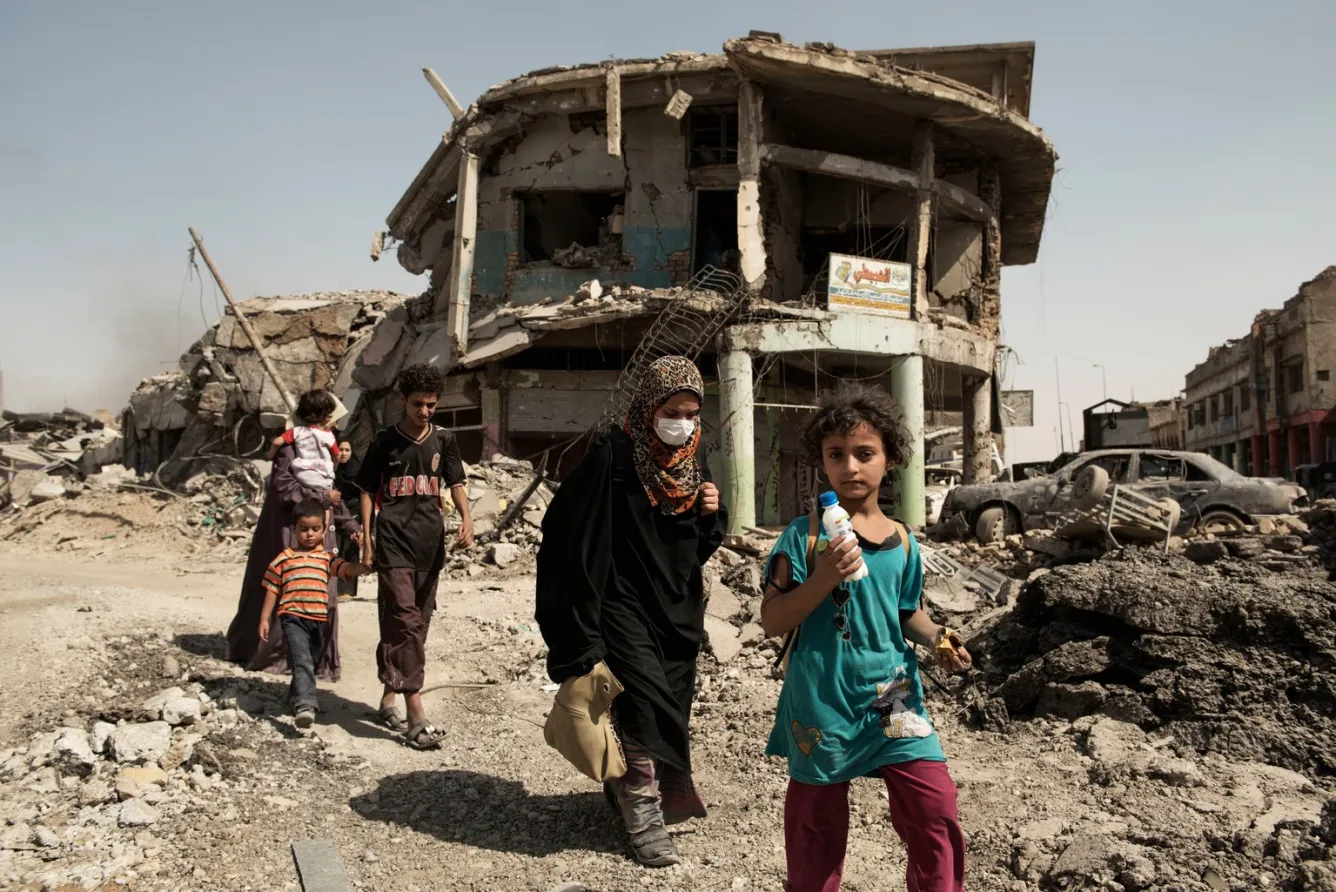 women and children in Mosul, Iraq