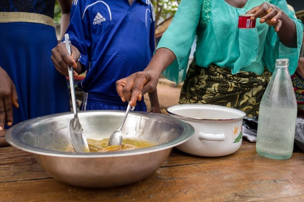 children in a cooking class at the transition centre