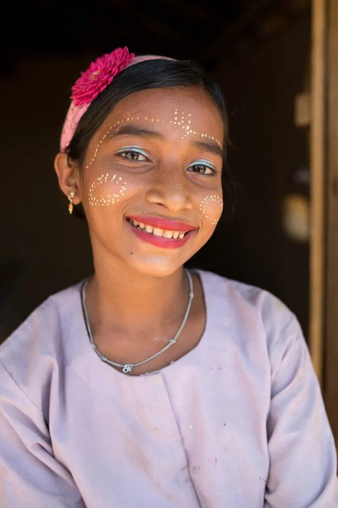 Myanmar-makeup-683x1024.jpg