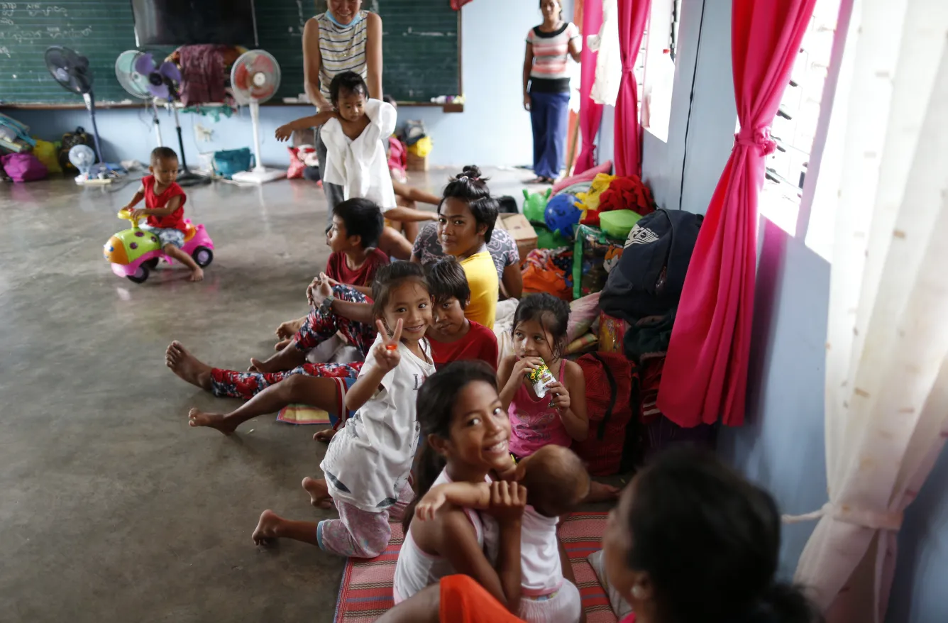 Philippines evacuation centres