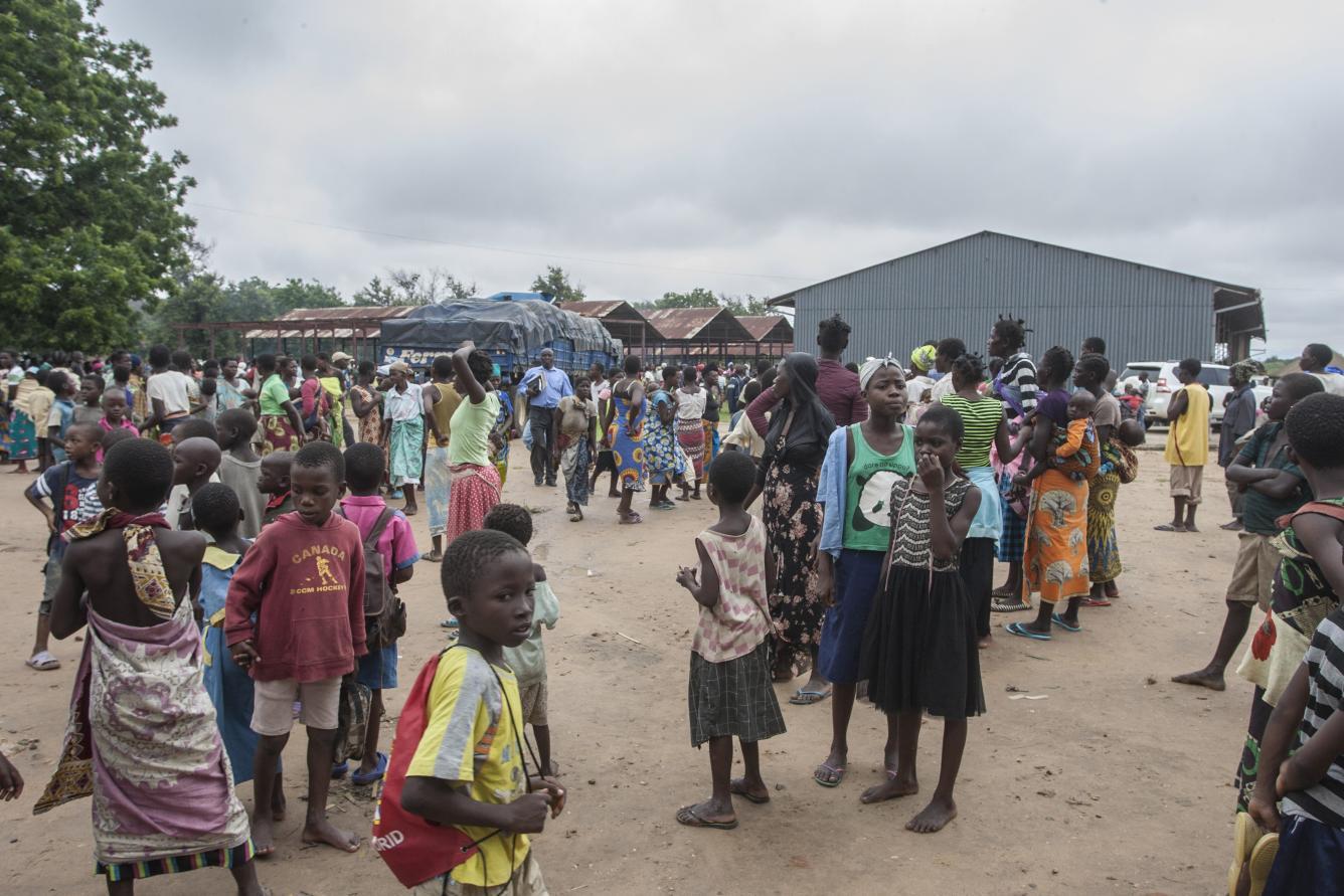 In Bangula, children displaced by Cyclone Idai gather in a UNICEF camp.