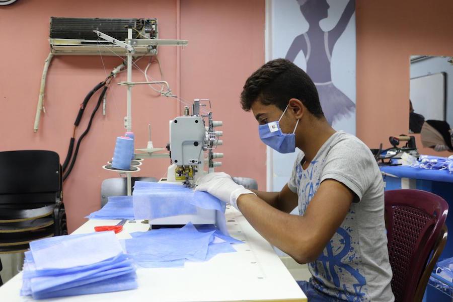 UNICEF_2020_21-June_Jaramana_Youth-facial-masks_COVID-19_Mohama-Kaisanieh_IMG_2946_0.jpg