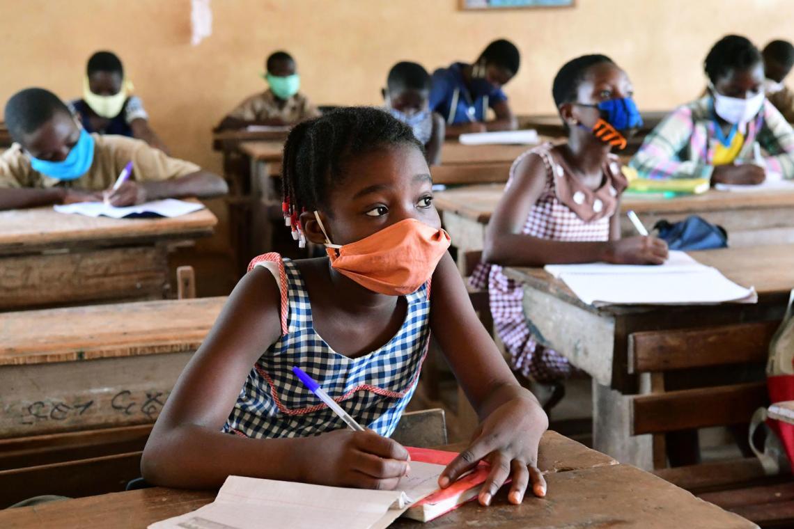 UNICEF-Cote d'IvoireBack-to-school-UNI330866.jpg