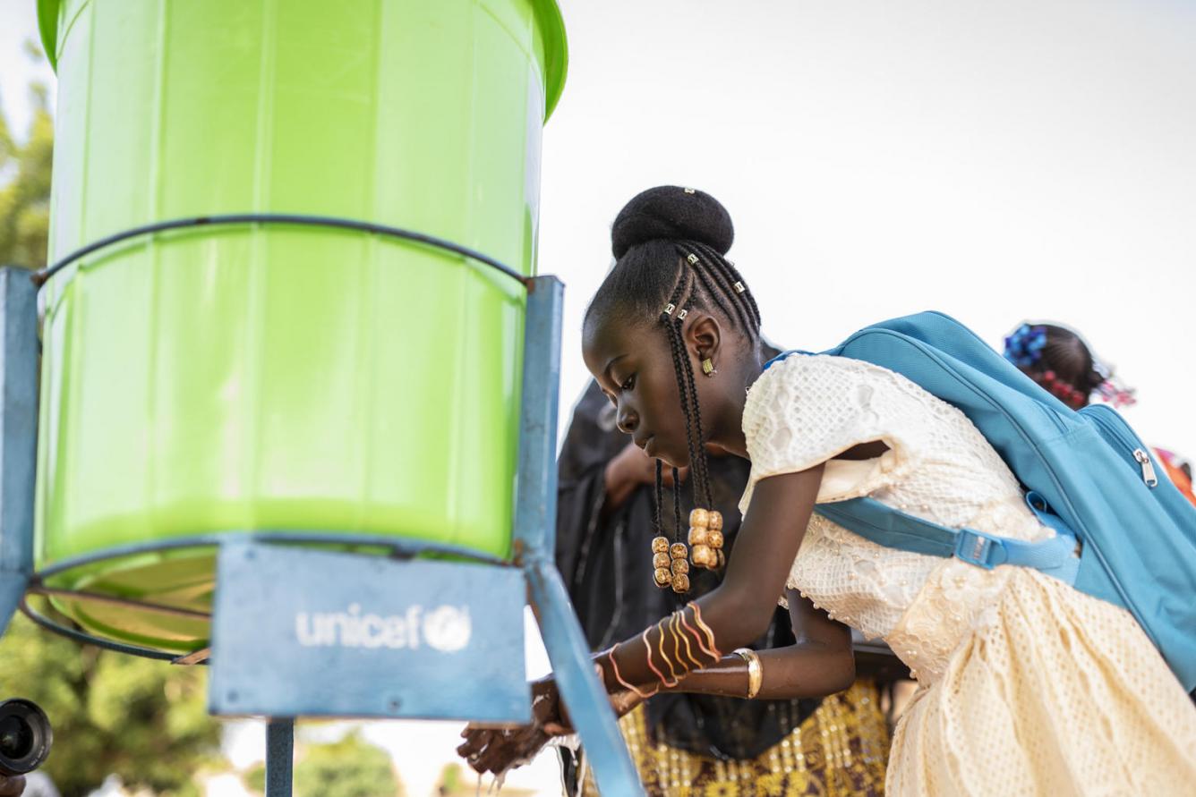 Cadeaux des Fêtes  Cadeaux de survie UNICEF Canada