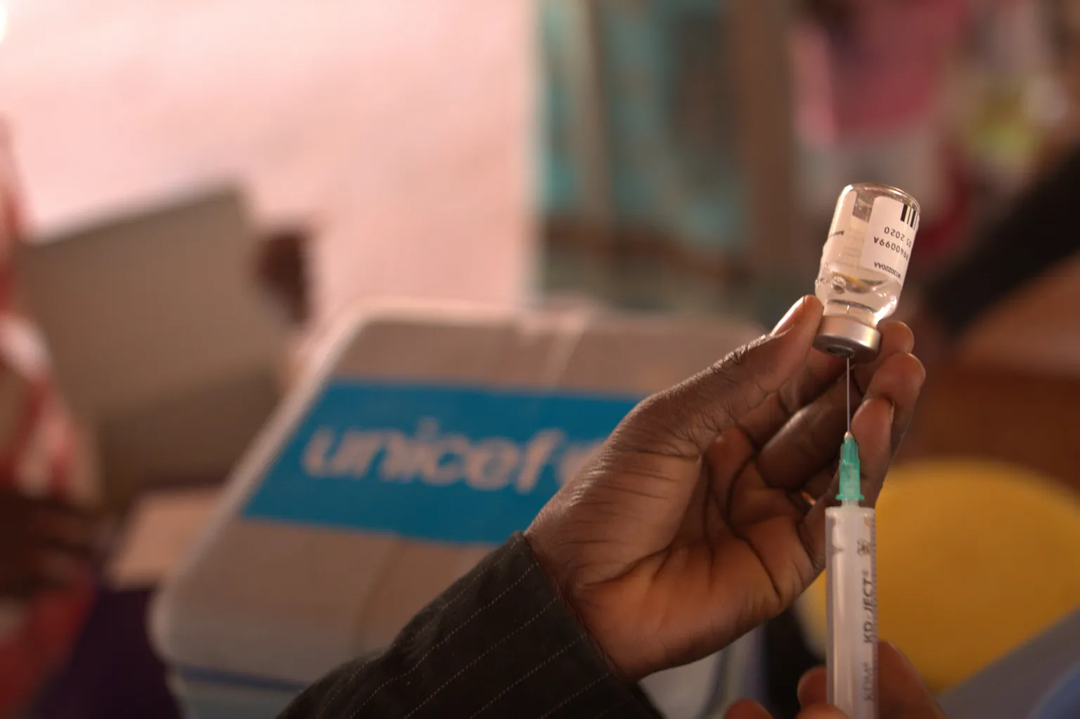 UNICEF to stockpile over half a billion syringes by year end, as part of efforts to prepare for eventual COVID-19 vaccinations.