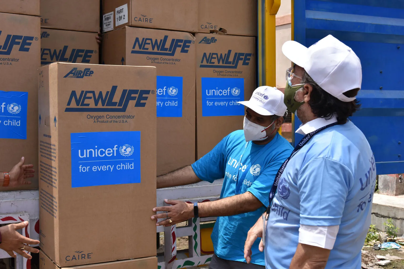 Officials from UNICEF Bihar office present at Fatuha Warehouse, monitoring the unloading of the life-saving medical helps.