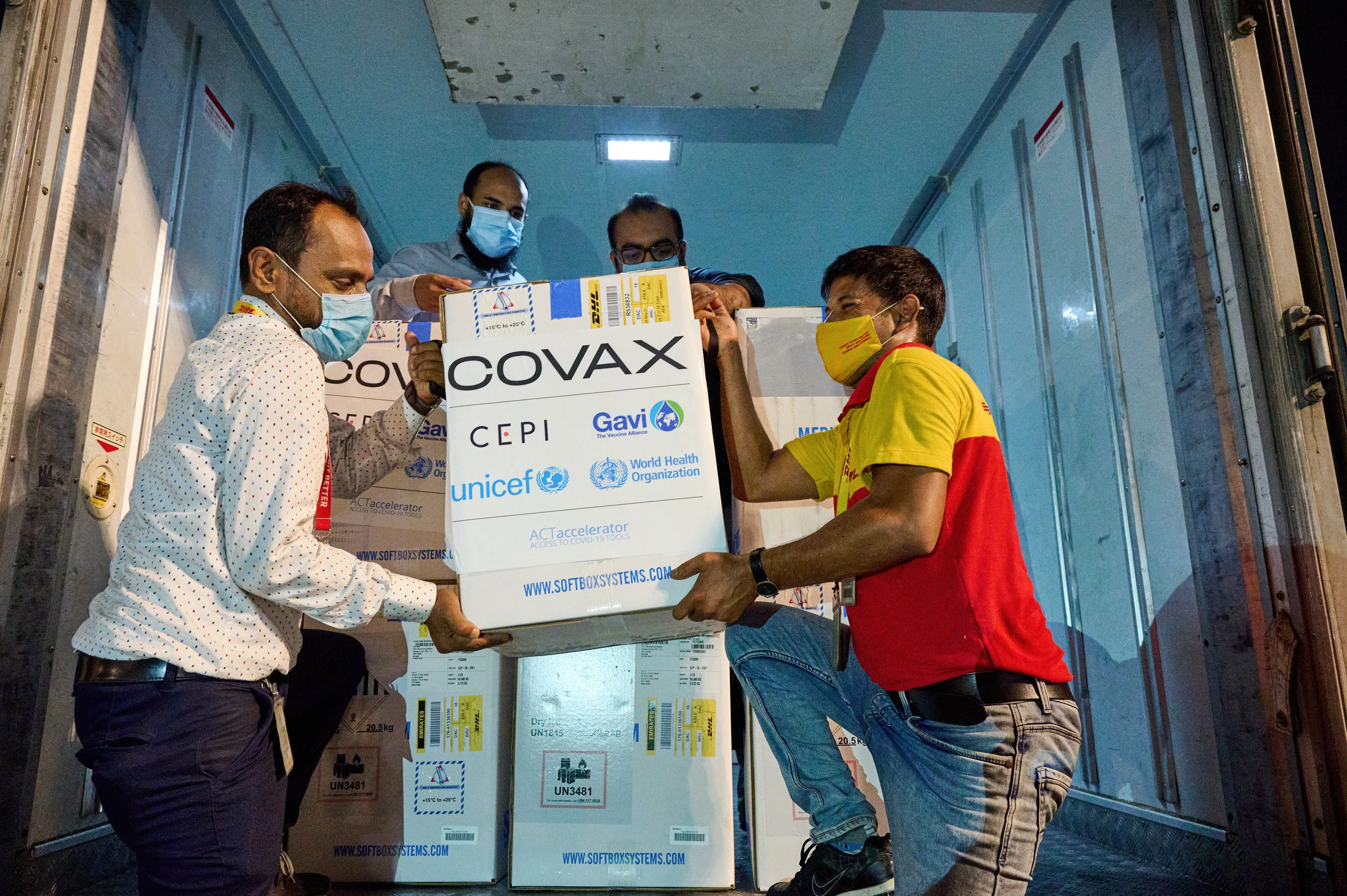 Bangladesh receives its first shipment of COVID-19 vaccines from the COVAX Facility led by directed by Gavi, CEPI, WHO and UNICEF on 31 May 2021