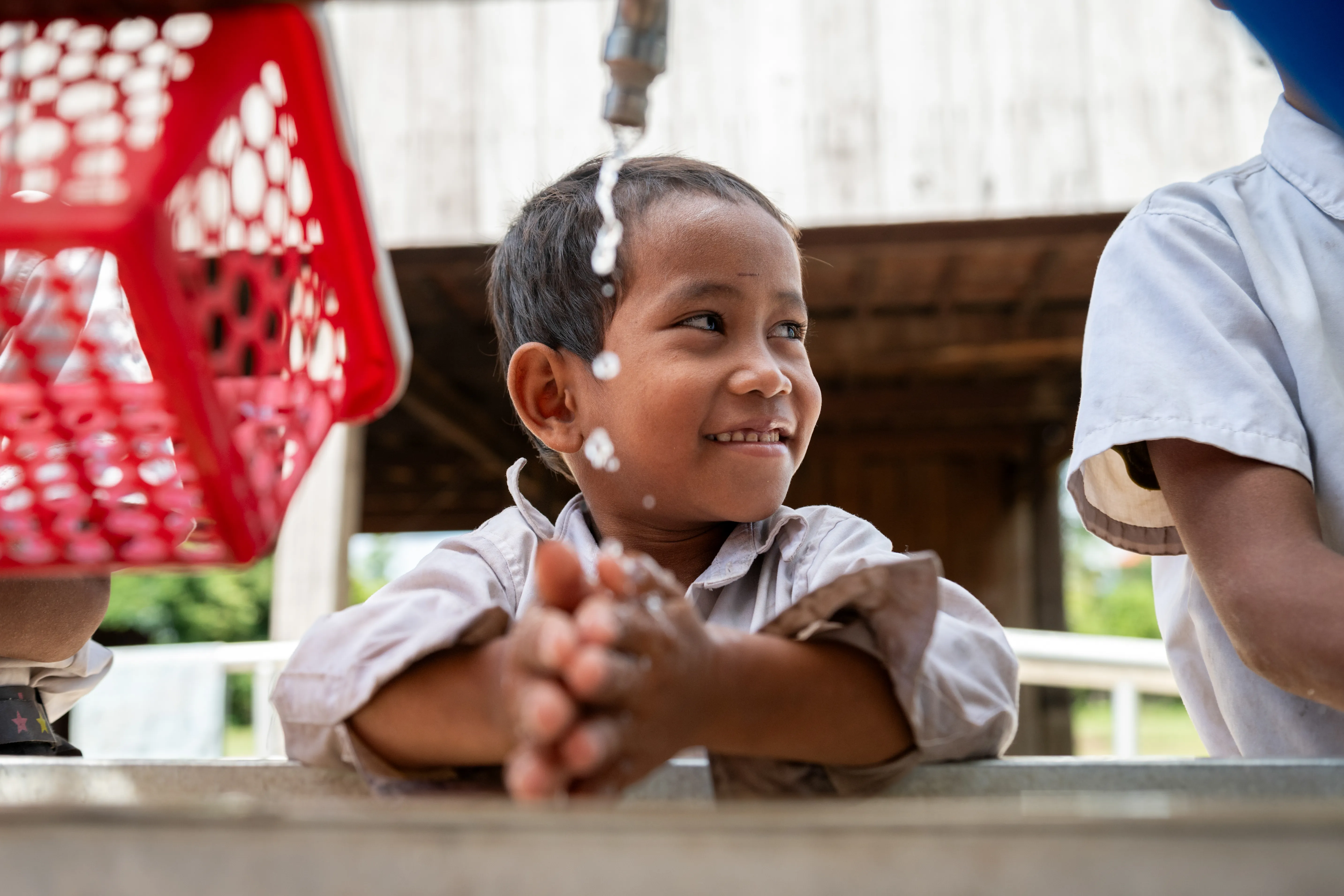 Fast facts: 1 in 4 people globally still lack access to safe drinking water – WHO, UNICEF