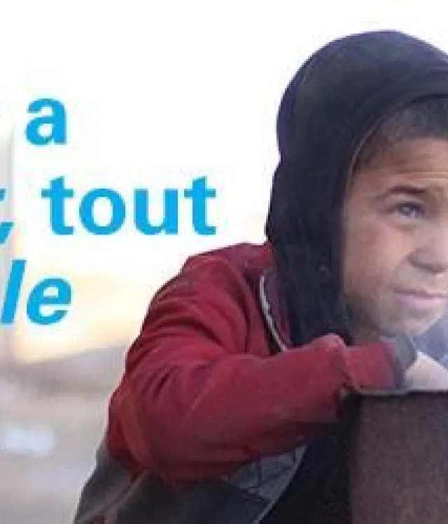 À Alep, lors des affrontements les plus intenses de la guerre qui déchire la Syrie, le jeune Ahmad, 10 ans, a vécu une immense perte : la mort de ses parents.