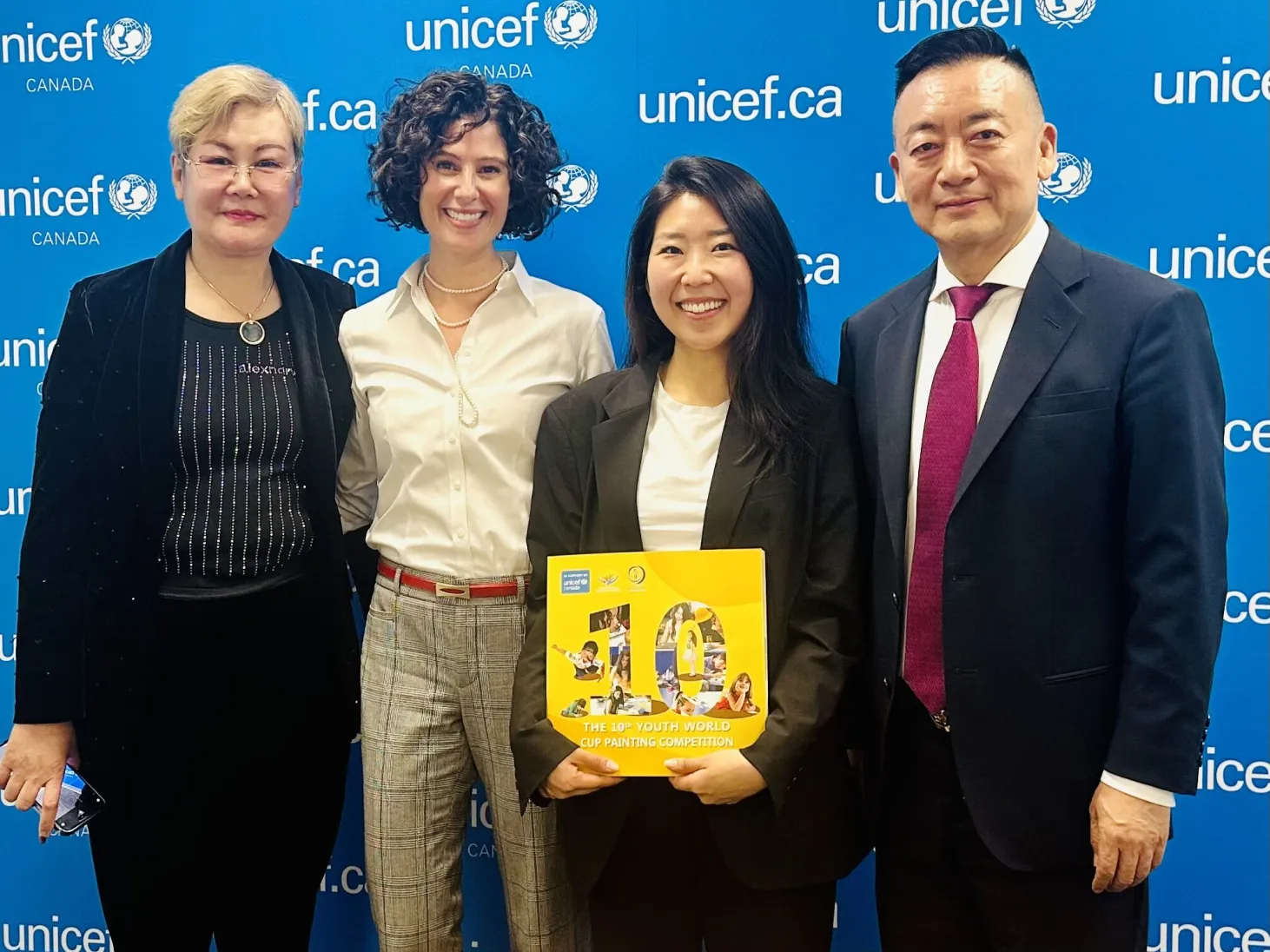 The UNICEF Canada team met with the the staff committee of the Youth World Cup Live Painting Competition on May 15, 2024. Left to right: Zhongzhen Gai, Chairman, Canada Youth Development Arts Foundation, Sevaun Palvetzian, CEO and President UNICEF Canada, Joon Oh, Senior Development Officer (Community), and Vic Zheng, Chairman, Youth World Cup Live Painting Competition.. 