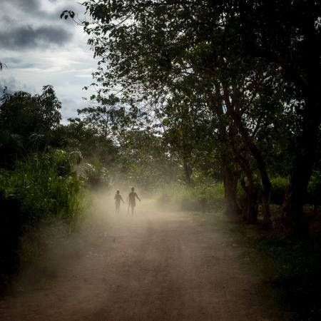children on the road in Bangui outskirts