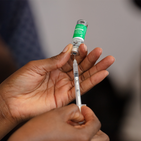 Donnez au fonds de vaccins contre la COVID-19 de l’UNICEF