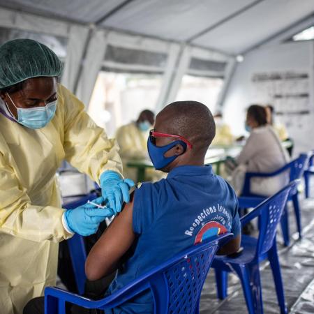 Launch of the vaccination campaign against COVID-19 in Goma, North Kivu province, with the vaccines received through the COVAX initiative.