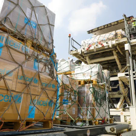 Kabul, 29 September 2021 - The first aircraft carrying UNICEF lifesaving medical supplies arrived today in Kabul through the European Civil Protection and Humanitarian Aid Operations (ECHO) Airbridge. 32 metric tonnes containing essential drugs, oral rehydration salts and antibiotics, medical and surgical supplies were flown in today covering the needs of 100,000 children and women for the next three months.