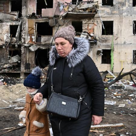  Damaged residential building Ukraine