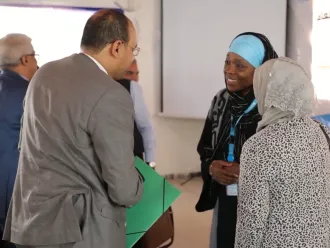 Sara Beysolow Nyanti meets with representatives in Yemen.