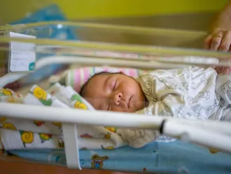 Relief as Ukrainian mothers receive Baby Box supplies
